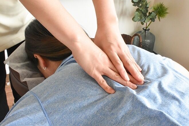 ゆっくり落ち着けるプライベートサロンを営業中